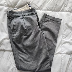 Abercrombie Pleated Cropped Sneaker Pants